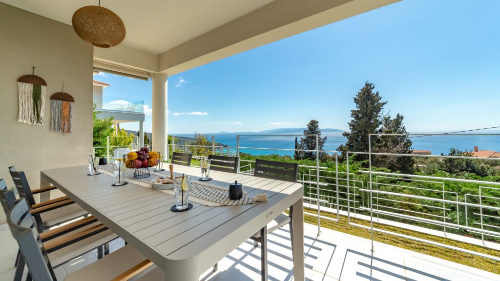 Image depicting the terrace dining area